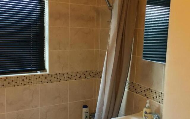 Comfy and Cosy 2BD House in Haydock St Helens