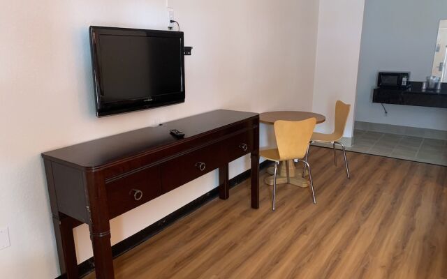 Super 8 - North Lima OH