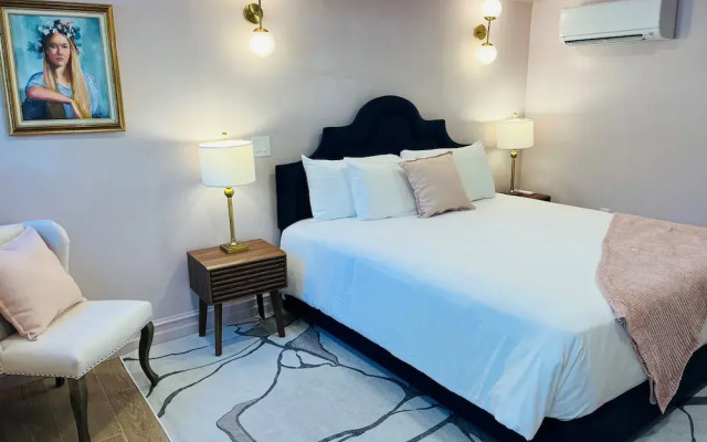 Camellia Inn