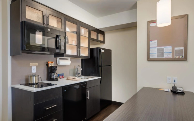 Park Inn by Radisson, Calgary Airport North, AB