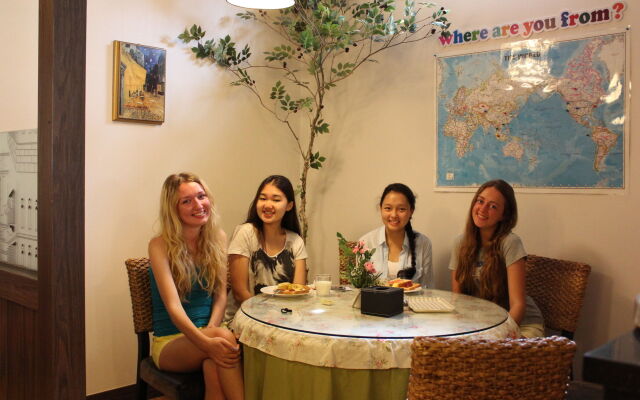 FunStay Inn Guesthouse