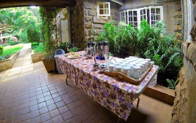 Amani Gardens Inn