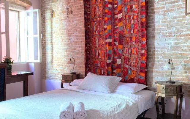 Private Courtyard Medieval Stone Home in Old Town