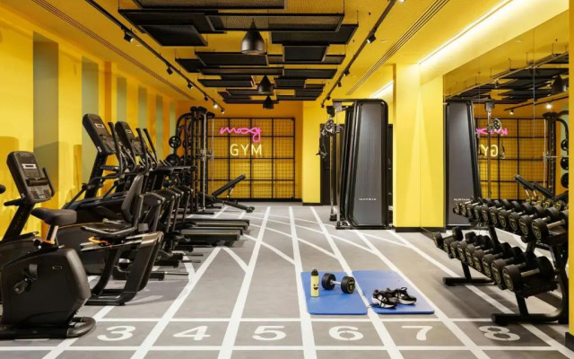 Moxy Alfragide Lisboa