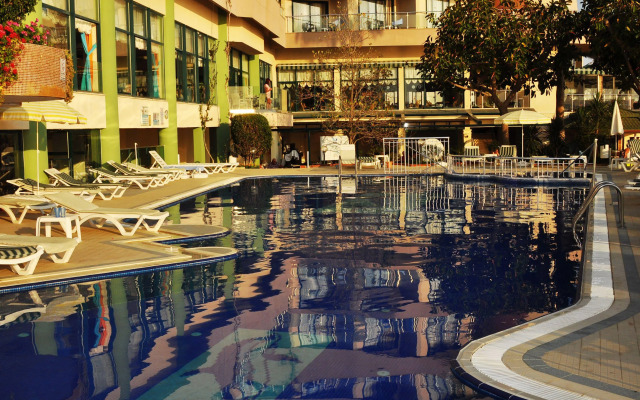 Aska Just In Beach – All Inclusive