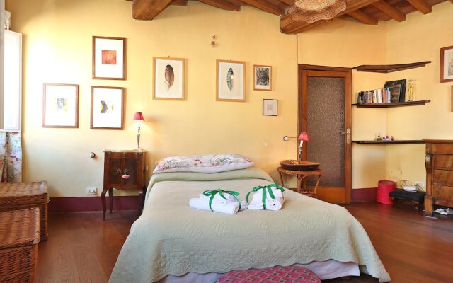 Delfina by Vacation in Lucca