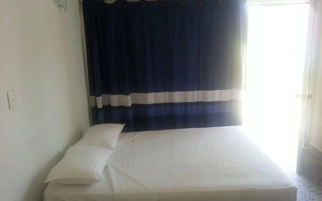 Hotel On Vacation Blue Reef