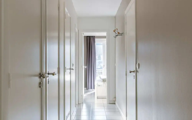 Bright Apartment With 2 Terraces Close to Beach