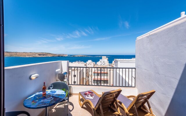 Seashells Studio Seaview terrace by Getaways Malta