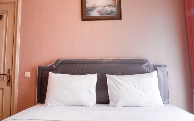 Spacious And Serene 1Br Apartment At Taman Beverly