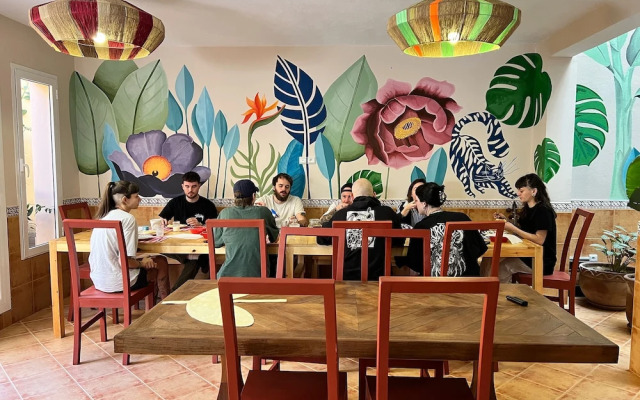 ART POiNT GUESTHOUSE