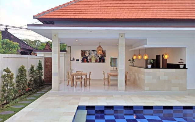The Eight Bali