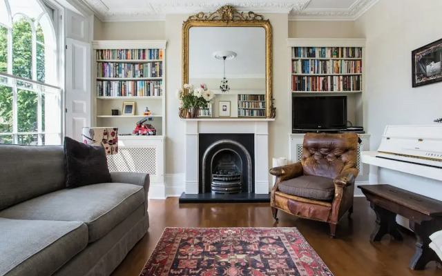 Gibson Square by Onefinestay