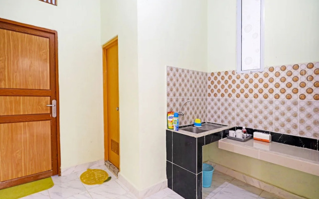 OYO 91314 Zein House