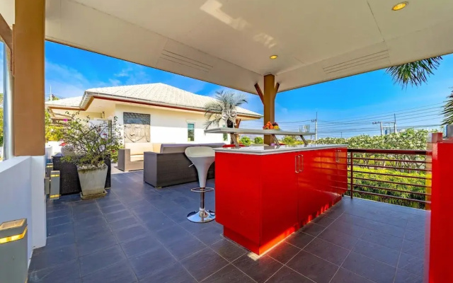 3 Bed Pool Villa in Great Location - STV