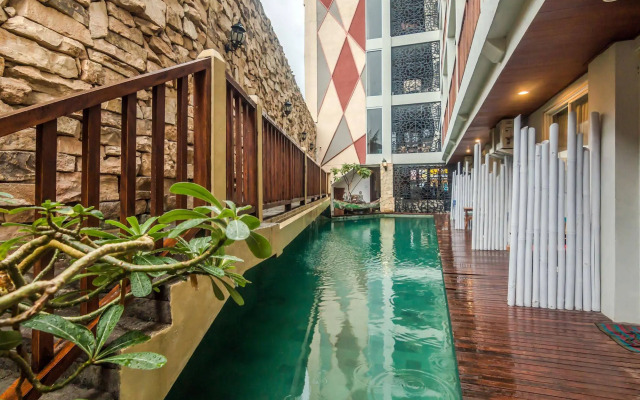 ZEN Rooms Raya Kuta Joger