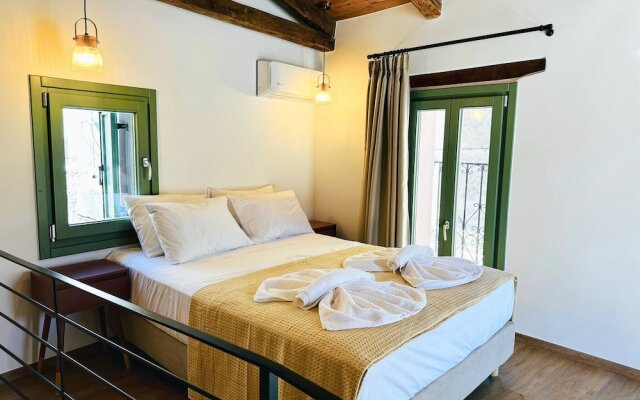 Roussos Place - Next To Splantzia Square - 2bd 2ba