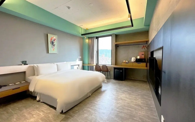 Thinker Hotel