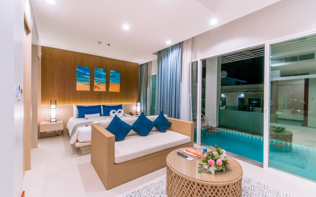 Fishermen's Harbour Urban Resort