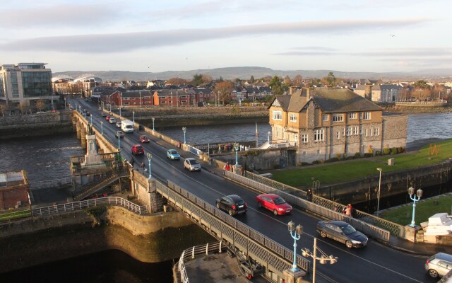 The Pier Hotel