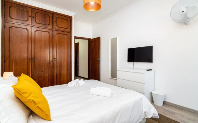 Estefânia Deluxe Apartment