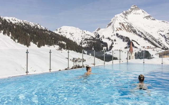 AlpenParks Hotel & Apartment Arlberg Warth