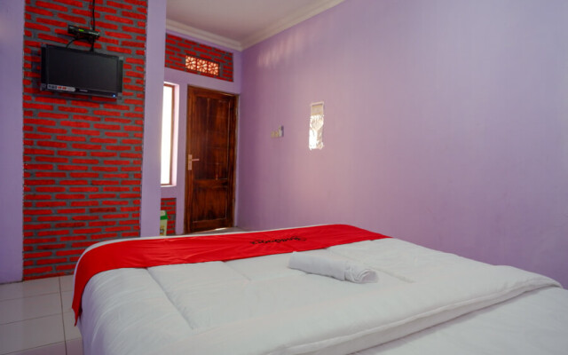 RedDoorz near Goa Jatijajar 2