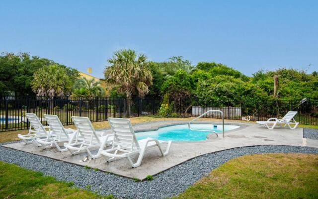 Pier Walker by Oak Island Accommodations