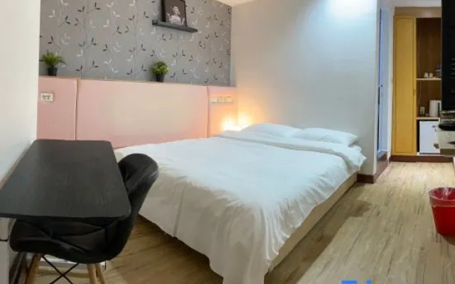 Meworld Hotel Zhongshan