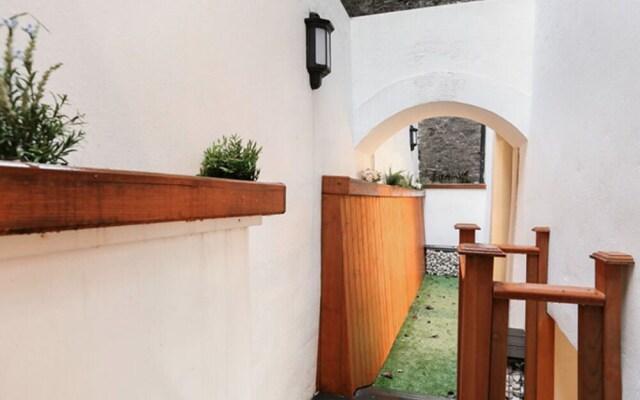 Stunning 2 Bed Property