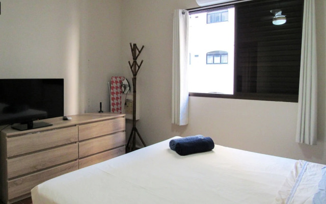 Timo Apto a 200m - Praia das Pitangueiras Guaruj