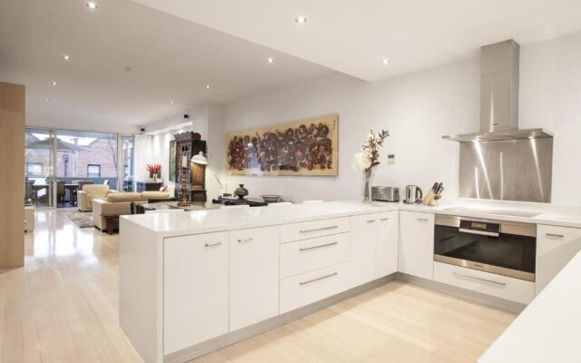 Boutique Stays- Richmond Story