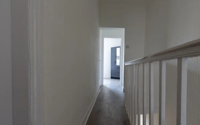 Lux Apartments 4 Bedroom House Molyneux
