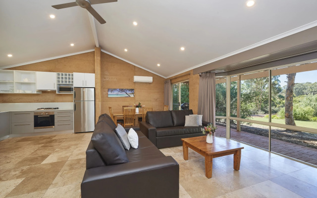 Eight Willows Retreat