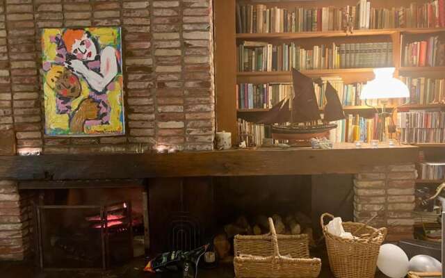 Charming Home w/ Garden