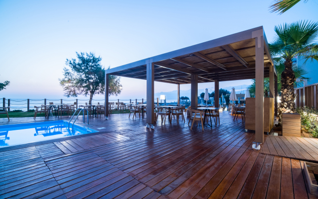 Akasha Beach Hotel & Spa