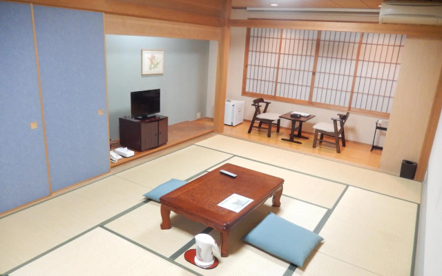 Hotel Daisen Shirogane
