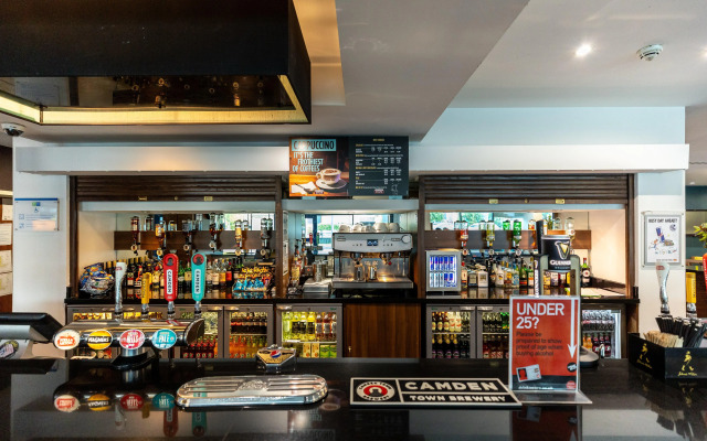 Holiday Inn Express London Heathrow T5 by IHG