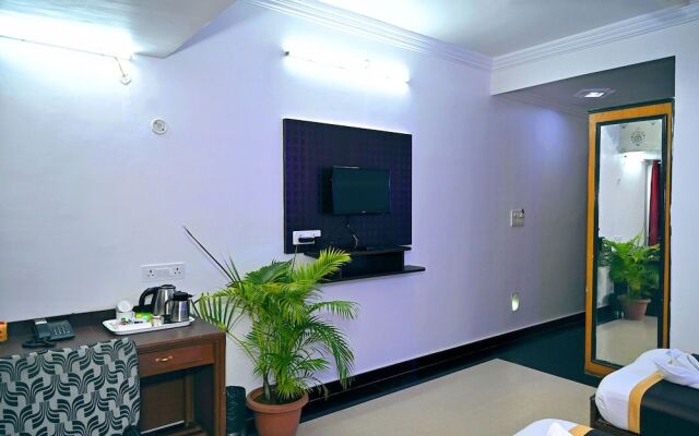 Hotel Rajhans International