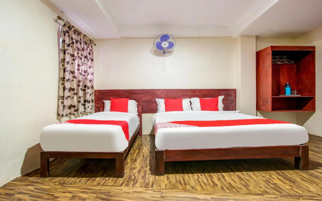 Am Grandd by OYO Rooms