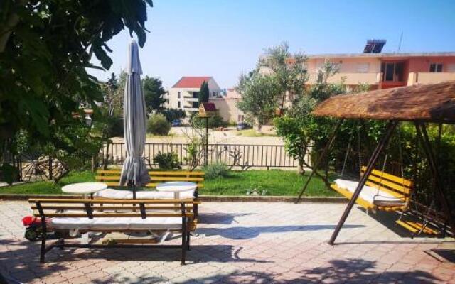 Apartmani Sutic & Restaurant San