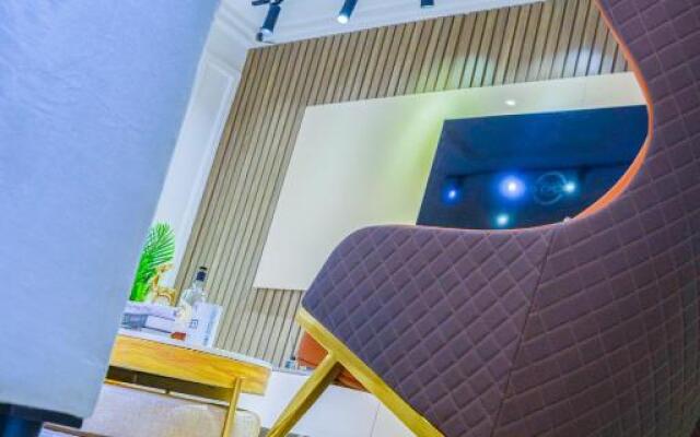 Plistbooking Xive 3 bedroom Luxury Abuja Apartment
