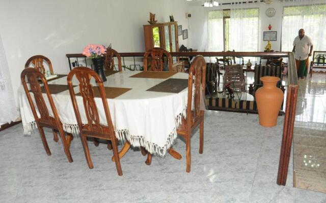 Samanala Garden Holiday Home