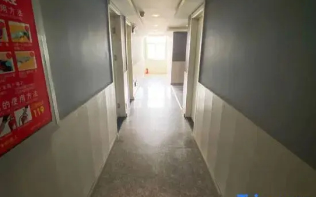 Xinfei Holiday Hotel (Suzhou Guogou Plaza)