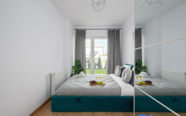 Lumina apartment with patio and parking