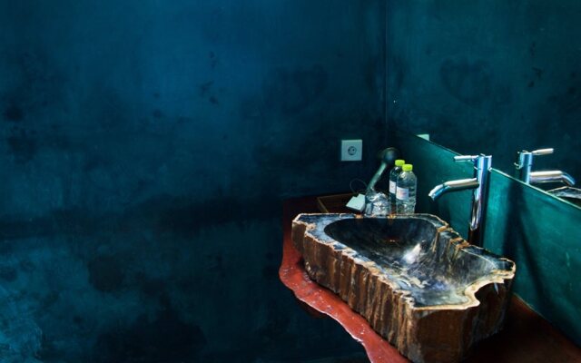 Full Moon 8 Bed & Breakfast