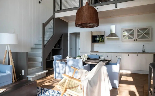 Duplex in Tournai With Lake Views