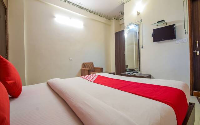 OYO 5715 Hotel King Mansion
