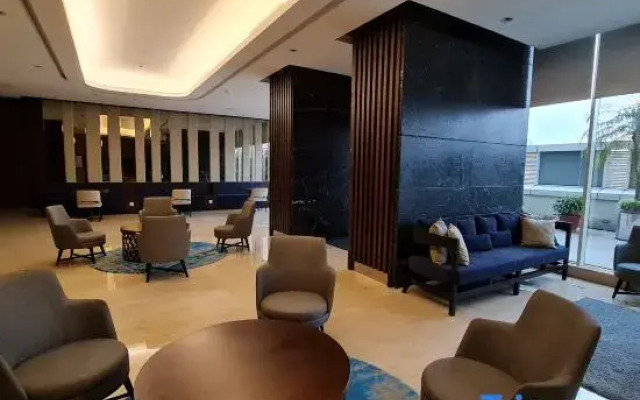 The Majestic La Maison Suites