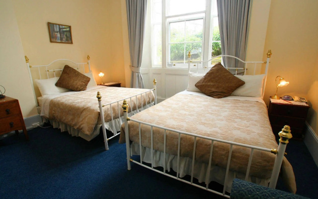 The Lodge on Elizabeth